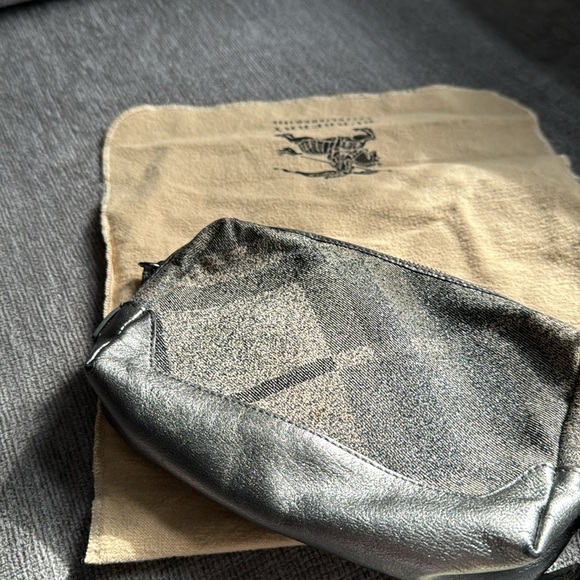 Burberry wristlet - Picture 3 of 4